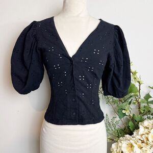 H&M top | black eyelet corset blouse puff sleeves | size small